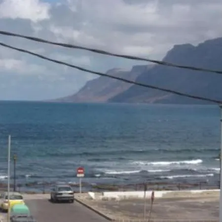 La Caleta Sleeps 4 Wifi *