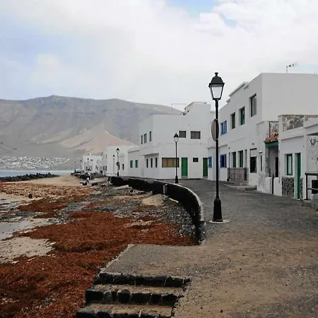 La Caleta Sleeps 4 Wifi